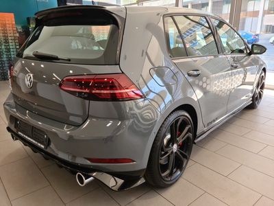 Used Volkswagen Golf Vii Gti 2 0 Tsi Dsg Tcr For Sale In Gauteng Cars Co Za Id