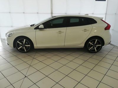 Used Volvo V40 T4 Momentum Geartronic For Sale In Gauteng Cars Co Za Id