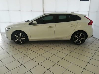 Used Volvo V40 T4 Momentum Geartronic For Sale In Gauteng Cars Co Za Id Used Volvo V40 T4 Momentum Geartronic For Sale In Gauteng Cars Co Za Id