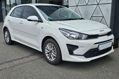 Used Kia Rio 1.4 LS 5-dr for sale in Gauteng - Cars.co.za (ID::10013648)