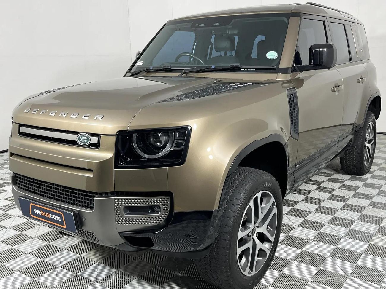 Used Land Rover Defender 110 D240 SE X-Dynamic (177kW) for sale in