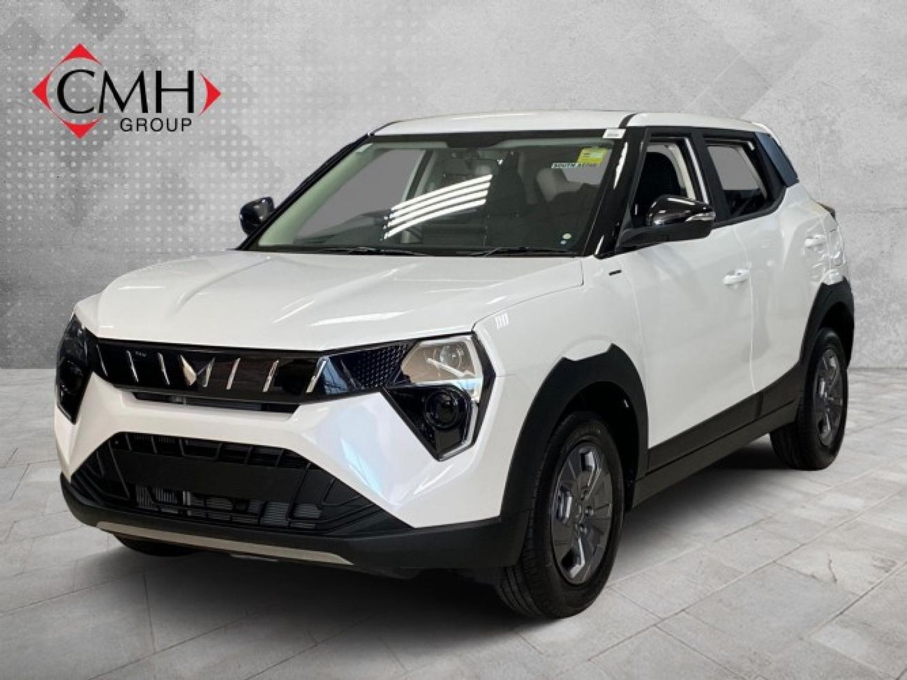 2025-Mahindra-XUV-3XO-12T-MX3-