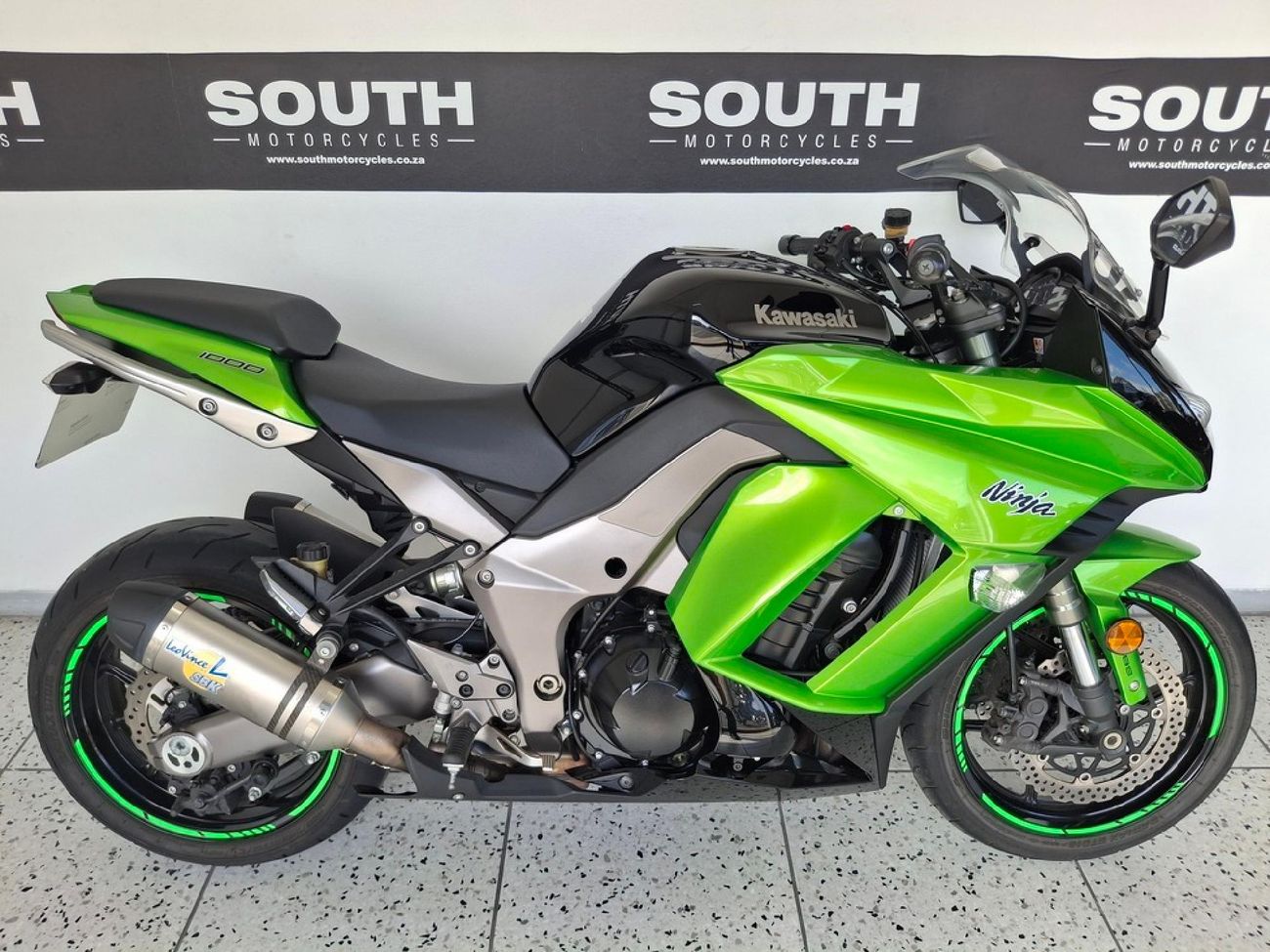 2012-Kawasaki-Z1000-Sx-abs.jpg