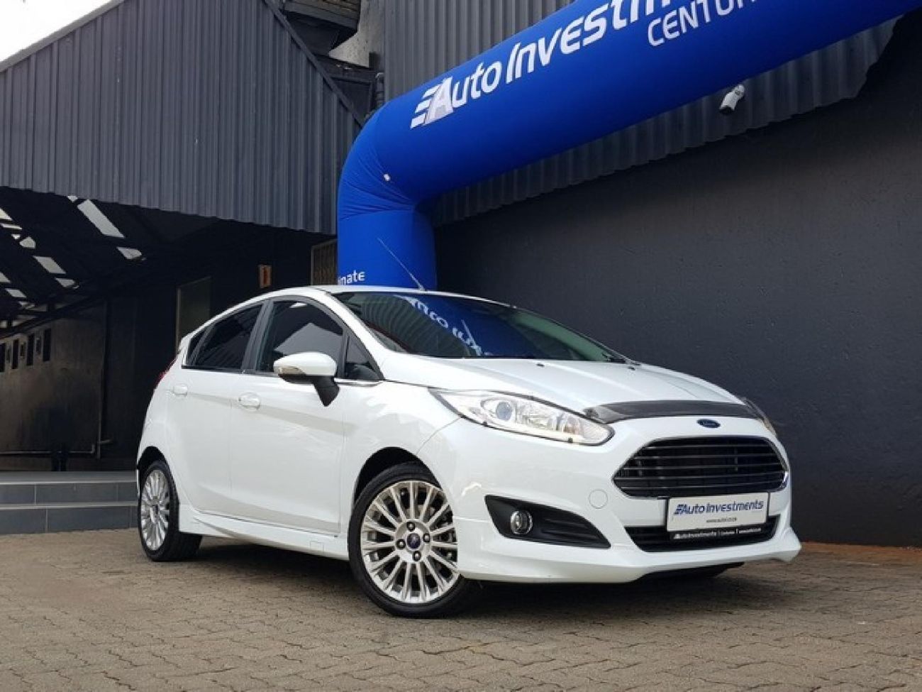 2016-Ford-Fiesta-10-EcoBoost-