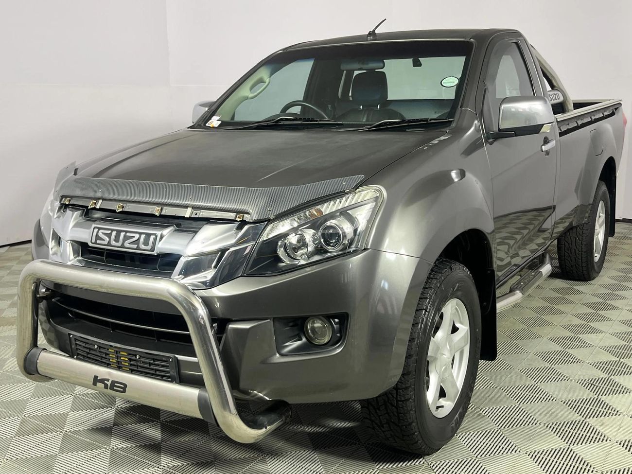 2014-Isuzu-KB-300-D-Teq-LX-