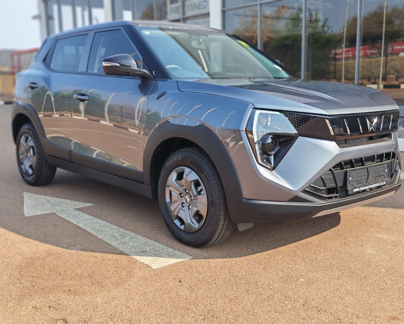 2025-Mahindra-XUV-3XO-12T-MX3-