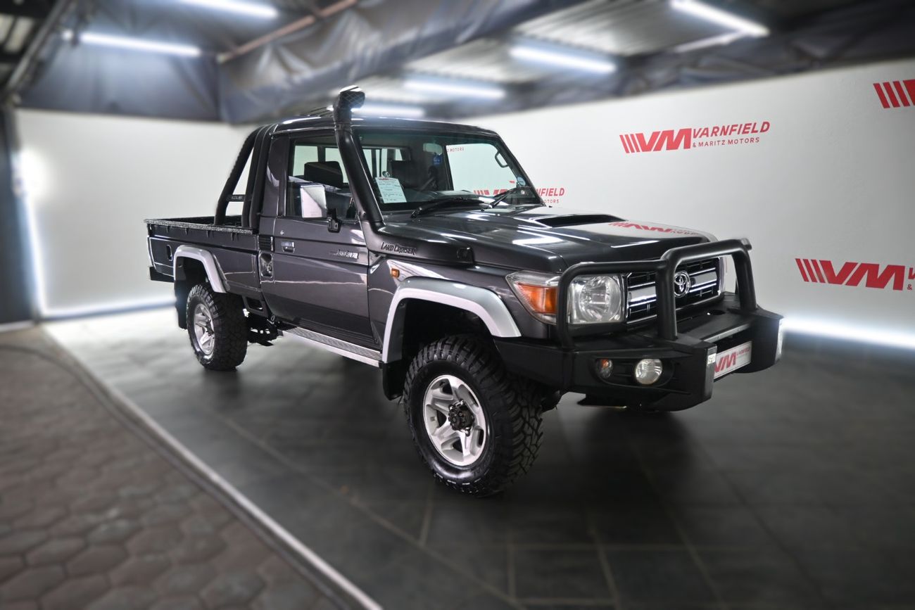 Used Toyota Land Cruiser 79 4.5 D Single-Cab for sale in Gauteng