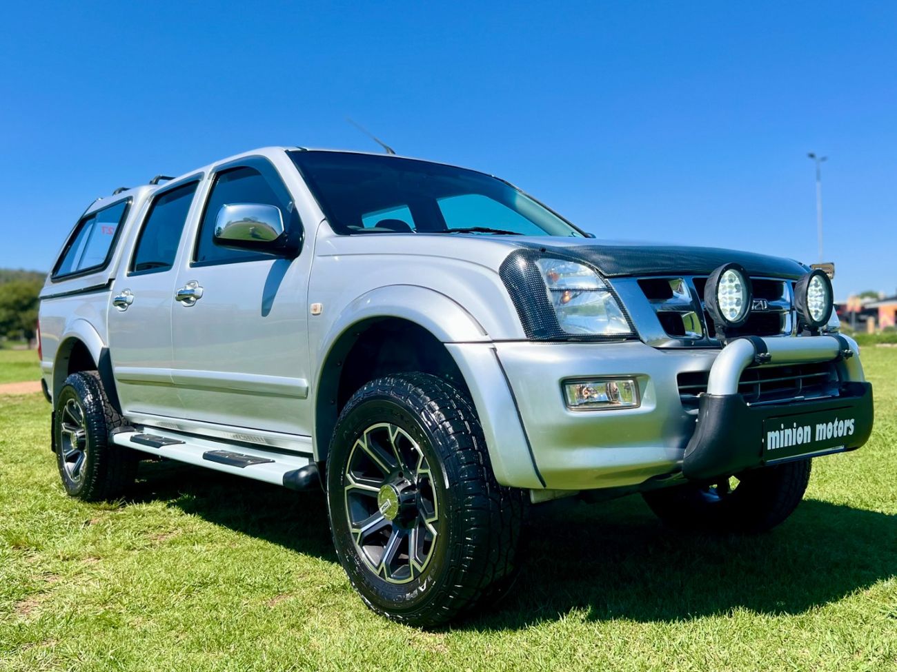 完売‼️ UNION Issue 06 Autumn & Winter 2014 Used Isuzu KB 300 TDi LX Double-Cab for sale in Gauteng - Cars.co