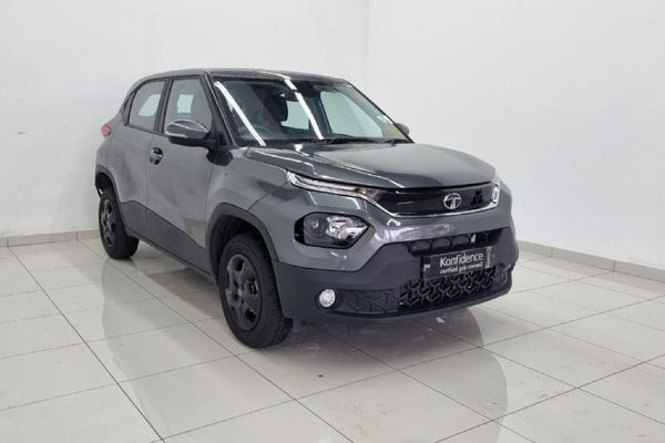 2025 Tata Punch 1.2 Accomplished+ Auto