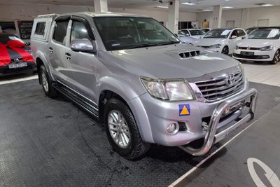 Used Toyota Hilux 3.0 D-4D Legend 45 Raised Body Auto Double-Cab for ...