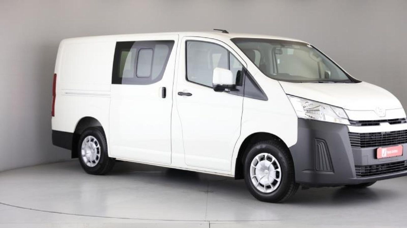 wan♡wan② オーシャンホワイト Used Toyota Quantum 2.8TD LWB Crewcab Panel Van Auto for sale in