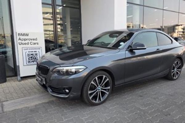 2020 BMW 2 Series 220i Coupe Sport Line Shadow Edition — image 1