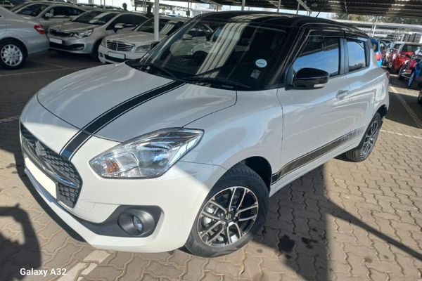 2023 Suzuki Swift 1.2 GLX Auto — image 1