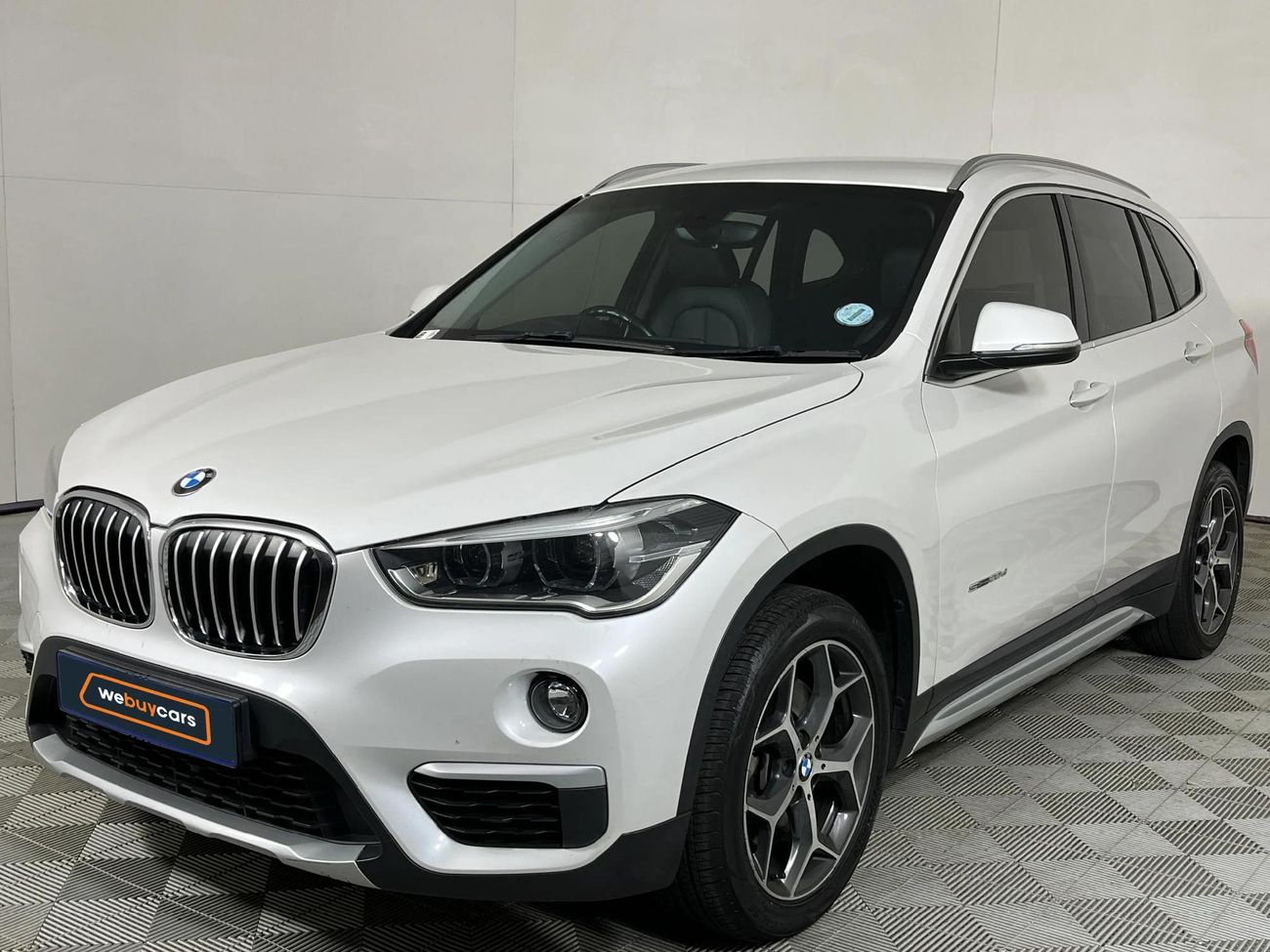 Car listing image