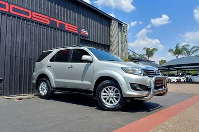 Used Toyota Fortuner 3.0 D-4D 4x4 Auto for sale in Gauteng - Cars.co.za ...