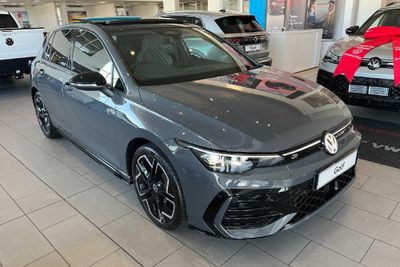 Used Volkswagen Golf 1.4 TSI R-Line + Auto (110kw) for sale in Western ...