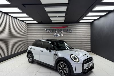 Used MINI Hatch Cooper S 5 dr Shadaw Edition for sale in Gauteng - Cars ...