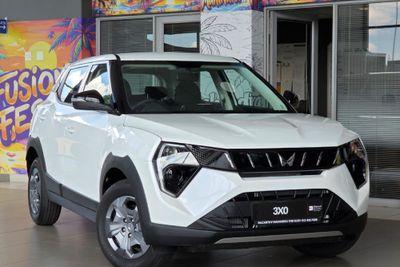 New Mahindra XUV 3XO 1.2T MX2 Auto for sale in Gauteng - Cars.co.za (ID ...