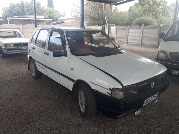 Grøn Rough sleep scrapbog Used Fiat Uno Beat for sale in North West Province - Cars.co.za  (ID::5483450)