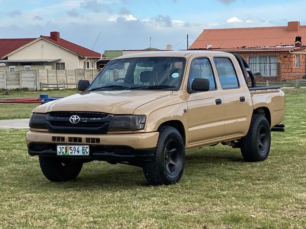 Used Toyota Hilux 2000 Pu Sc For Sale In Eastern Cape Za