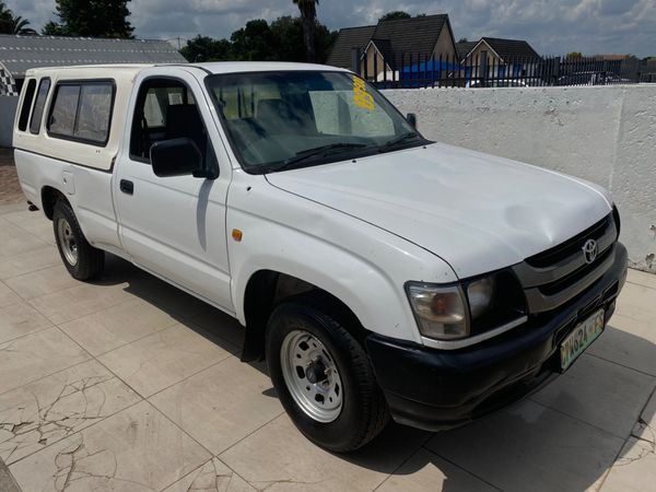 Used Toyota Hilux 2400d Lwb P/u S/c for sale in Gauteng - Cars.co.za ...