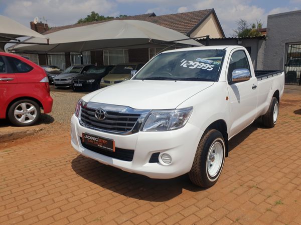 Used Toyota Hilux 2.0 Vvt-i P/u S/c for sale in Gauteng - Cars.co.za ...