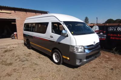 Used Toyota Quantum 2.7 Sesfikile 14-seat for sale in Gauteng - Cars.co ...