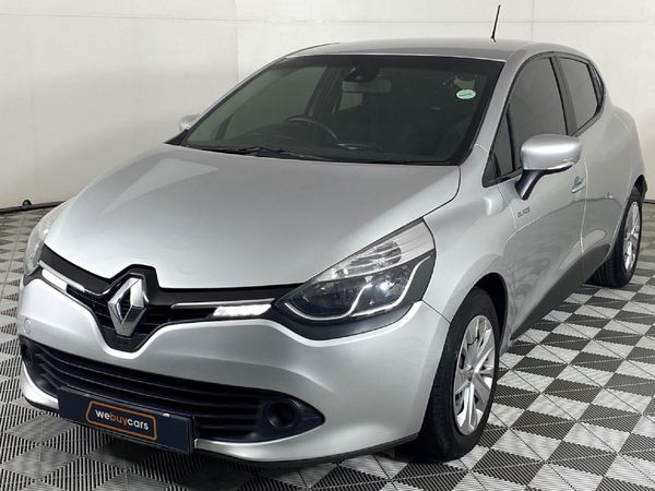 Used Renault Clio IV 900T Blaze Limited Edition 5-dr for sale in Gauteng - Cars.co.za (ID::7601797)