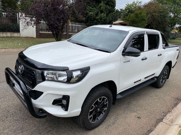 Used Toyota Hilux 2.4 GD-6 SRX 4x4 Auto Double-Cab for sale in Gauteng ...