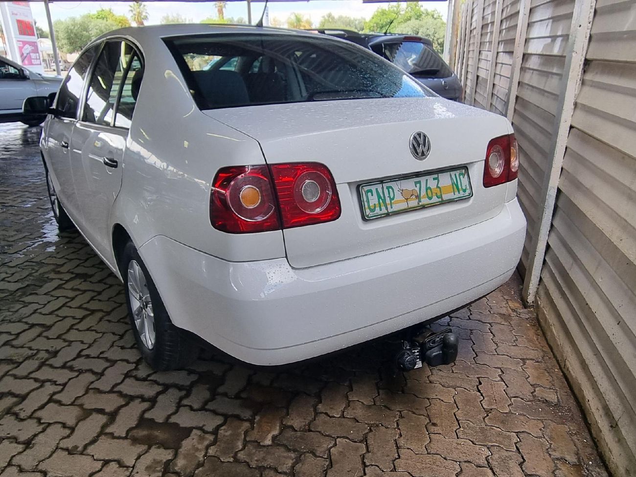 Polo vivo deals towbar for sale