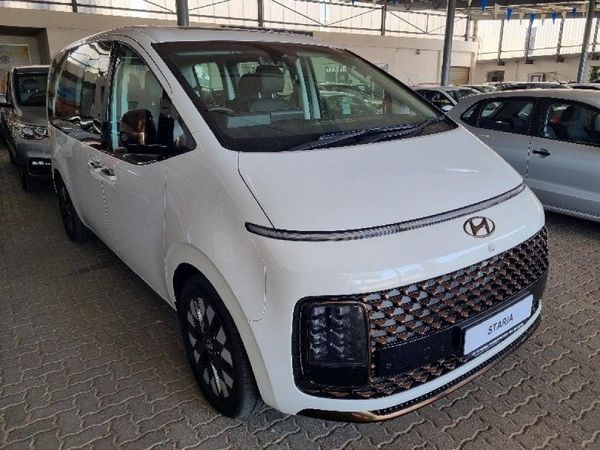 Used Hyundai Staria 2.2d Luxury Auto for sale in Free State - Cars.co ...