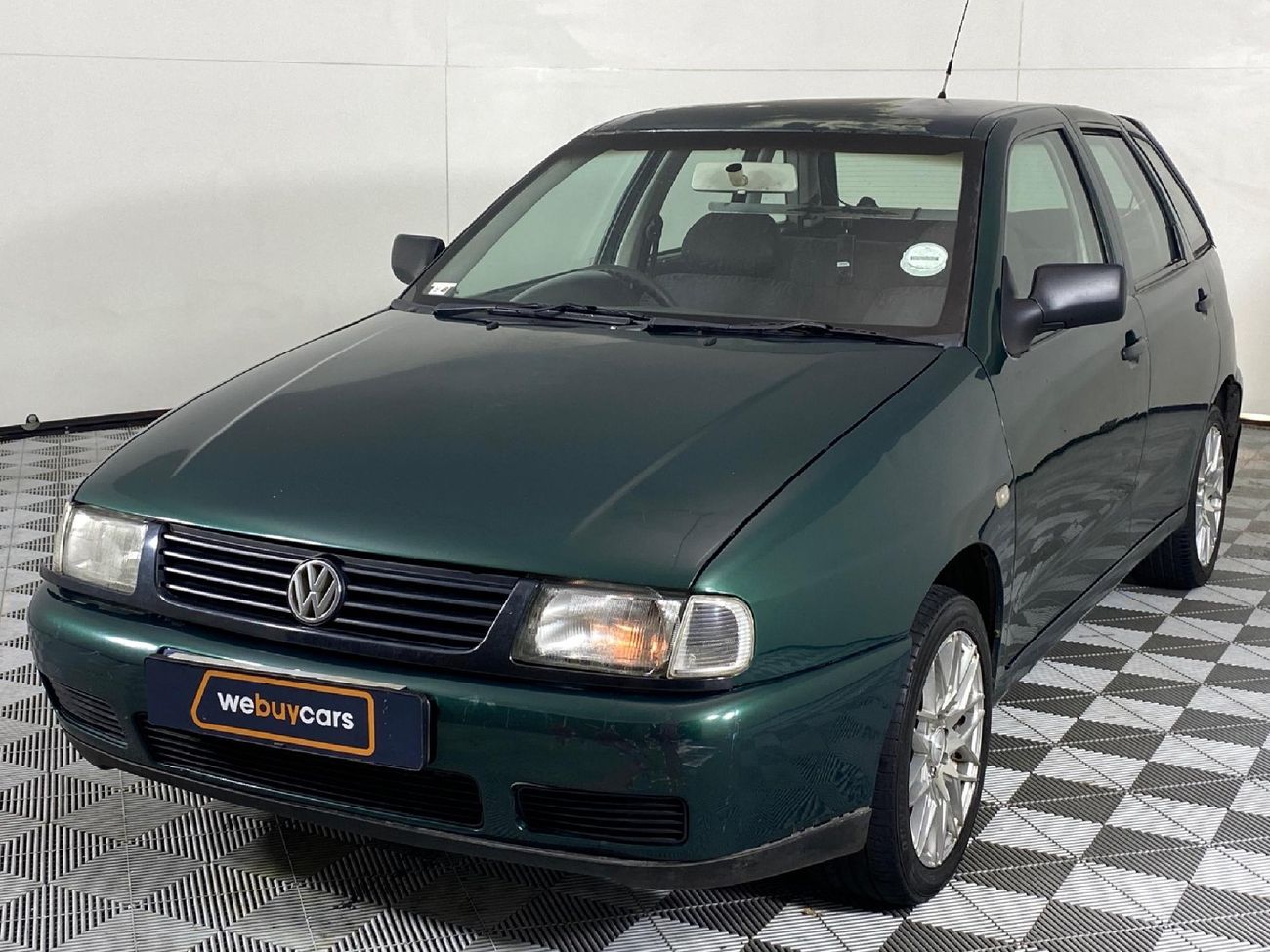 we buy cars polo 6