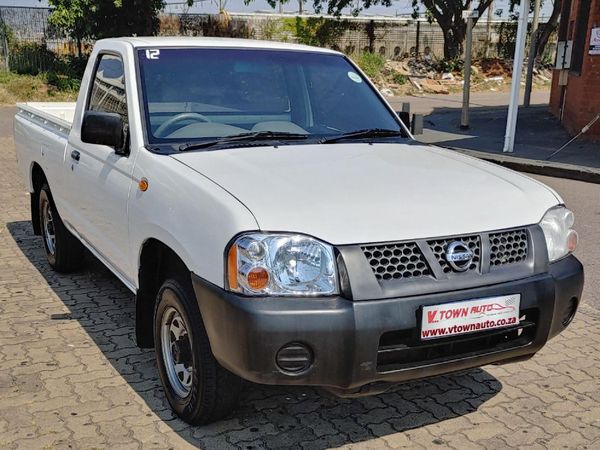 Used Nissan Np300 2.0i Swb Single-cab For Sale In Kwazulu Natal - Cars 