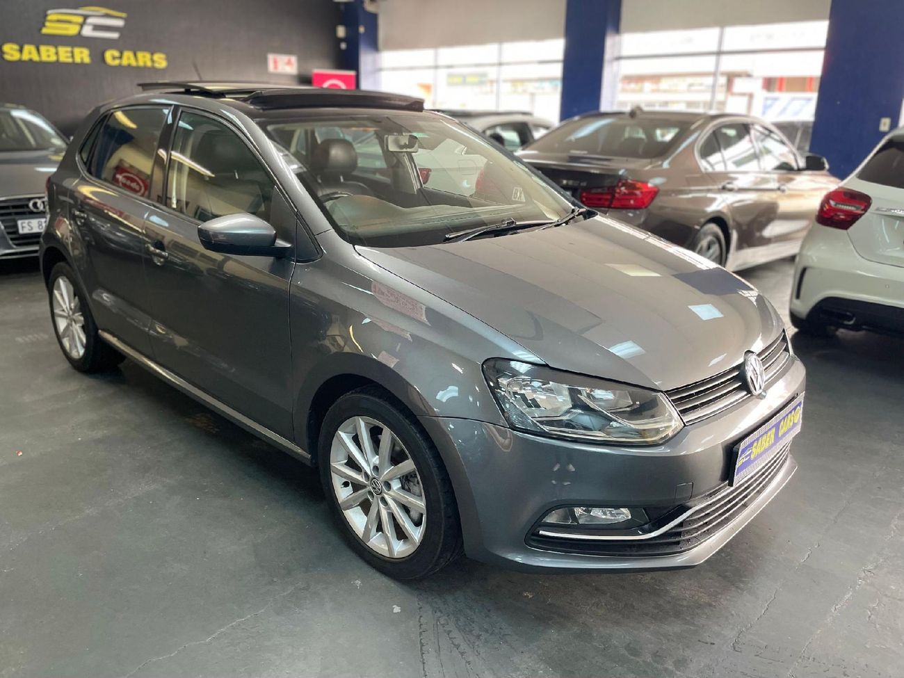 polo tsi 2015 with sunroof