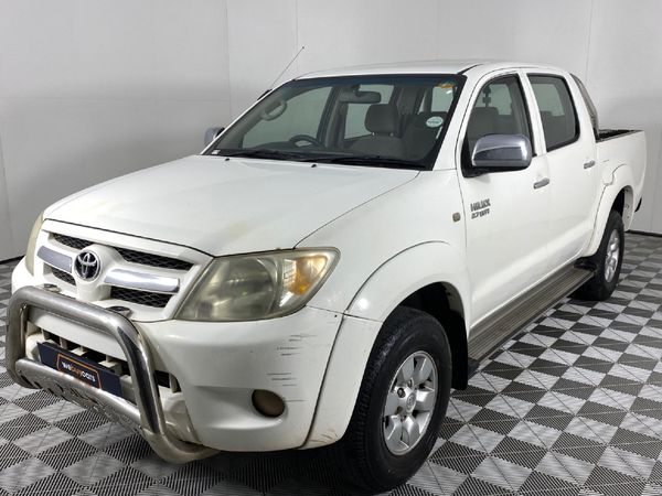 Used Toyota Hilux 2.7 VVTi Raider Double-Cab for sale in Eastern Cape ...