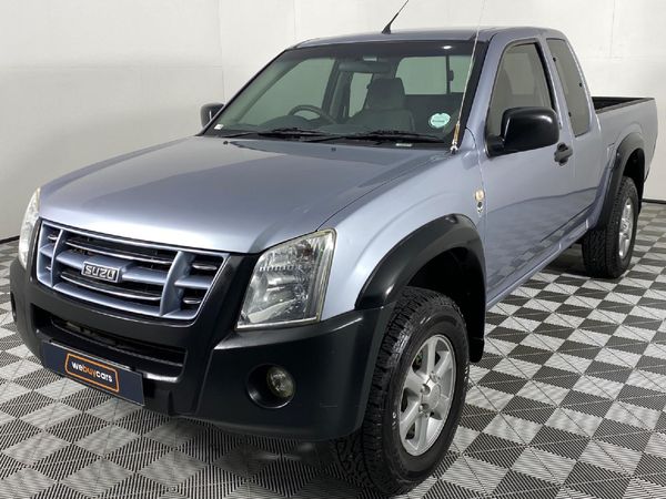 Used Isuzu KB 250D-Teq Extended cab LE for sale in Gauteng - Cars.co.za ...