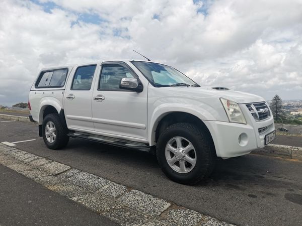 Used Isuzu KB 300D-Teq Double-Cab LX for sale in Western Cape - Cars.co ...