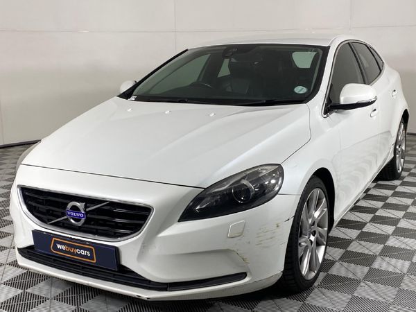 Used Volvo V40 T4 Excel Auto for sale in Gauteng - Cars.co.za (ID::7962402)