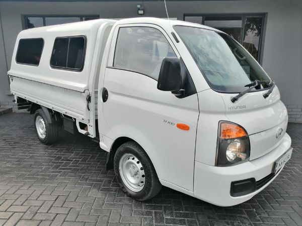 Used Hyundai H100 Bakkie 2.6D Dropside for sale in Eastern Cape - Cars ...