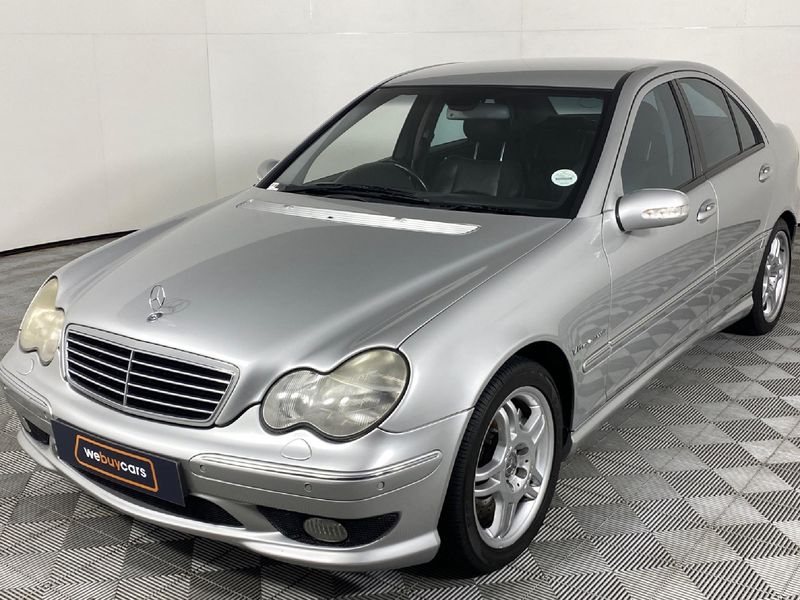 シャイニングゴールデン メルセデス ベンツ C32 AMG(GH−203065)アルミ