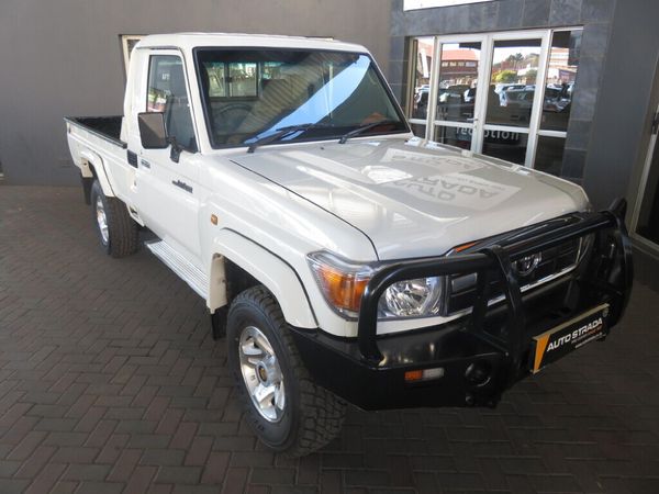 Used Toyota Land Cruiser 79 4.2 D Single-Cab for sale in Gauteng - Cars ...