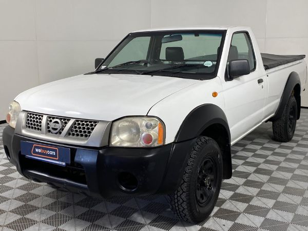 Used Nissan NP300 2.4i LWB 4x4 Single-Cab for sale in Gauteng - Cars.co ...