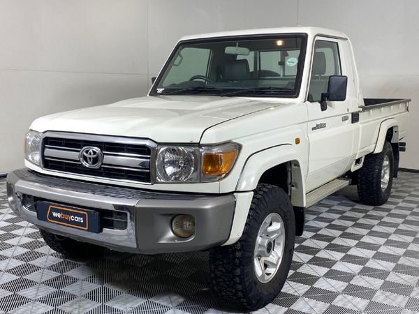 Used Toyota Land Cruiser 79 4.0 Single-Cab for sale in Gauteng - Cars ...