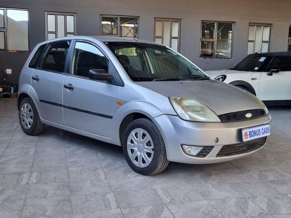 Used Ford Fiesta 1.6i Ambiente 5-dr for sale in Gauteng - Cars.co.za ...