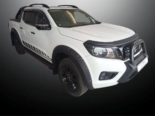 Used Nissan Navara 2.3d Stealth Auto Double-cab For Sale In Gauteng 