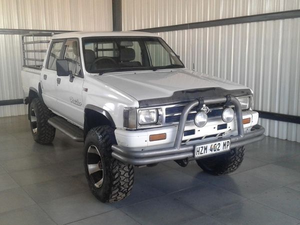 Used Toyota Hilux 2200 Raider 4x4 Double-Cab for sale in Mpumalanga ...