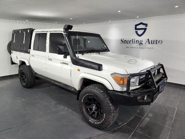 Used Toyota Land Cruiser 79 4.0 Double-Cab for sale in Gauteng - Cars ...