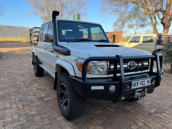 Used Toyota Land Cruiser 79 4.5 D Double-Cab for sale in Gauteng - Cars ...