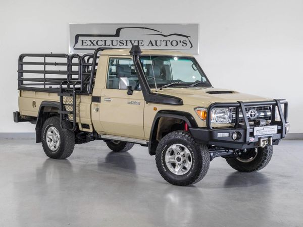 Used Toyota Land Cruiser 70 4.5 D Single-Cab for sale in Gauteng - Cars ...