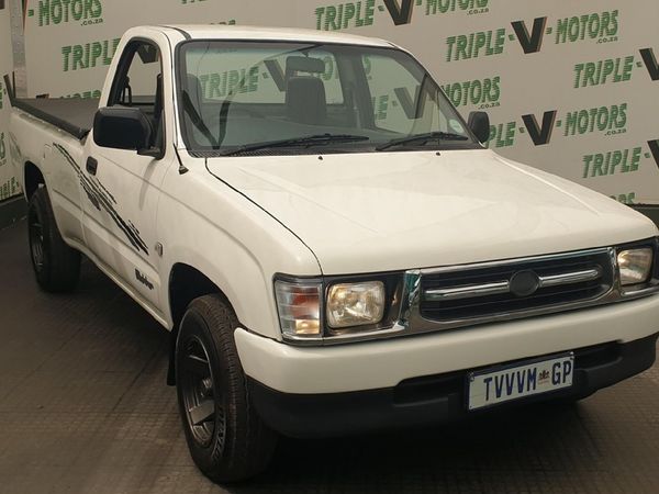 Used Toyota Hilux 2000 Single Cab For Sale In Gauteng Za Id